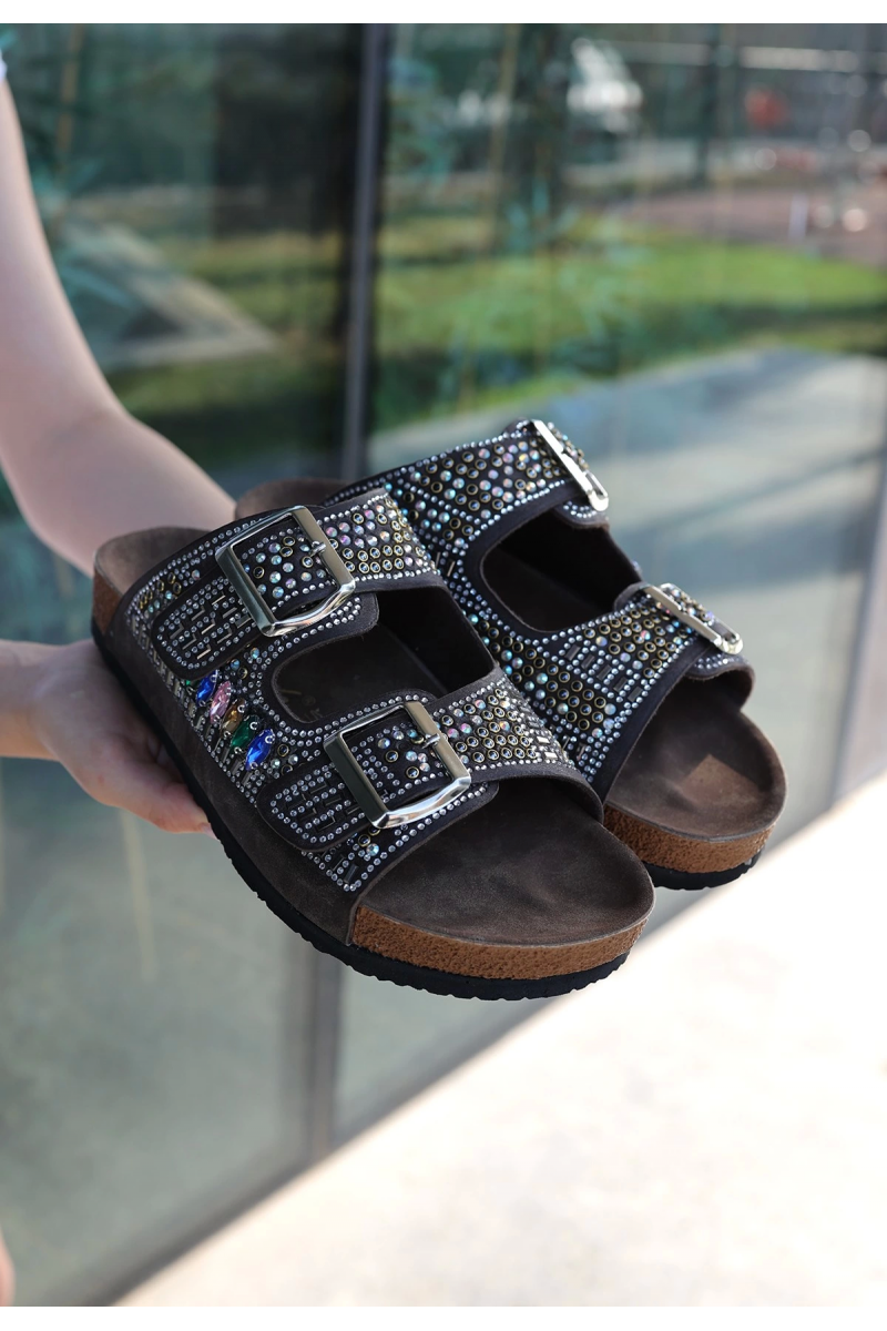 Edaj Kahverengi Nubuk Boncuk İşlemeli Terlik Edaj Kahverengi Nubuk Boncuk İşlemeli Terlik