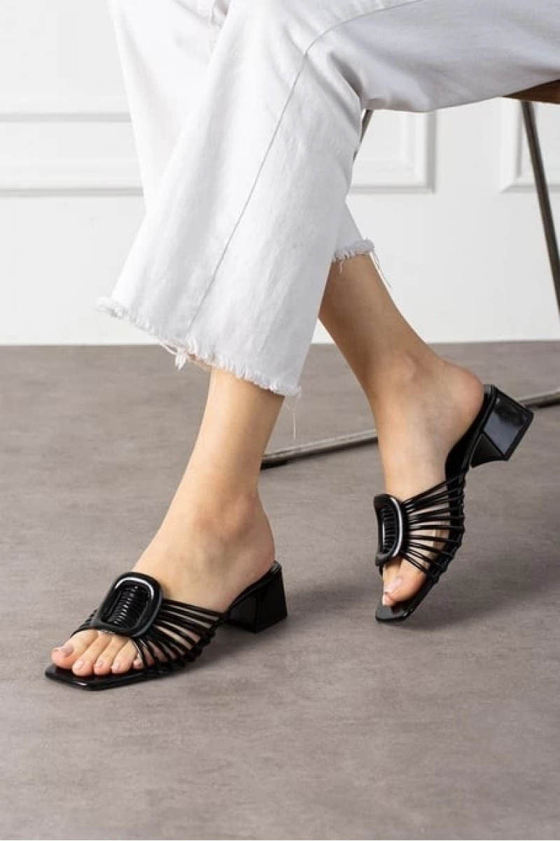 Anca Siyah Rugan Topuklu Terlik