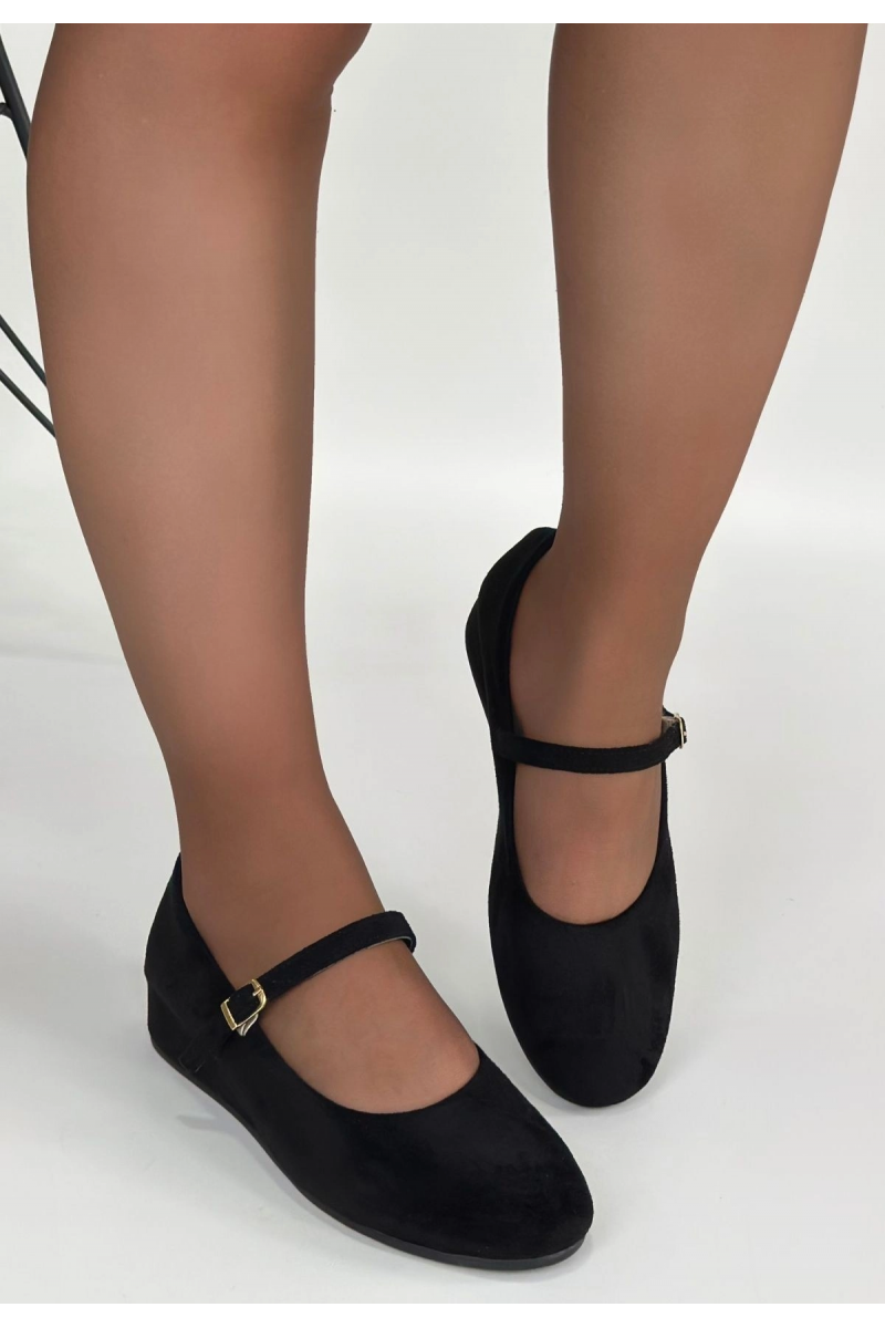 Lossa Siyah Süet Kemerli Babet Ayakkabı Lossa Siyah Süet Kemerli Babet Ayakkabı