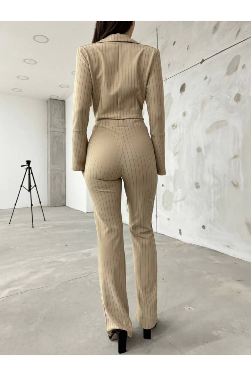 Bej İspanyol Kollu İtalyan Çizgili Takım