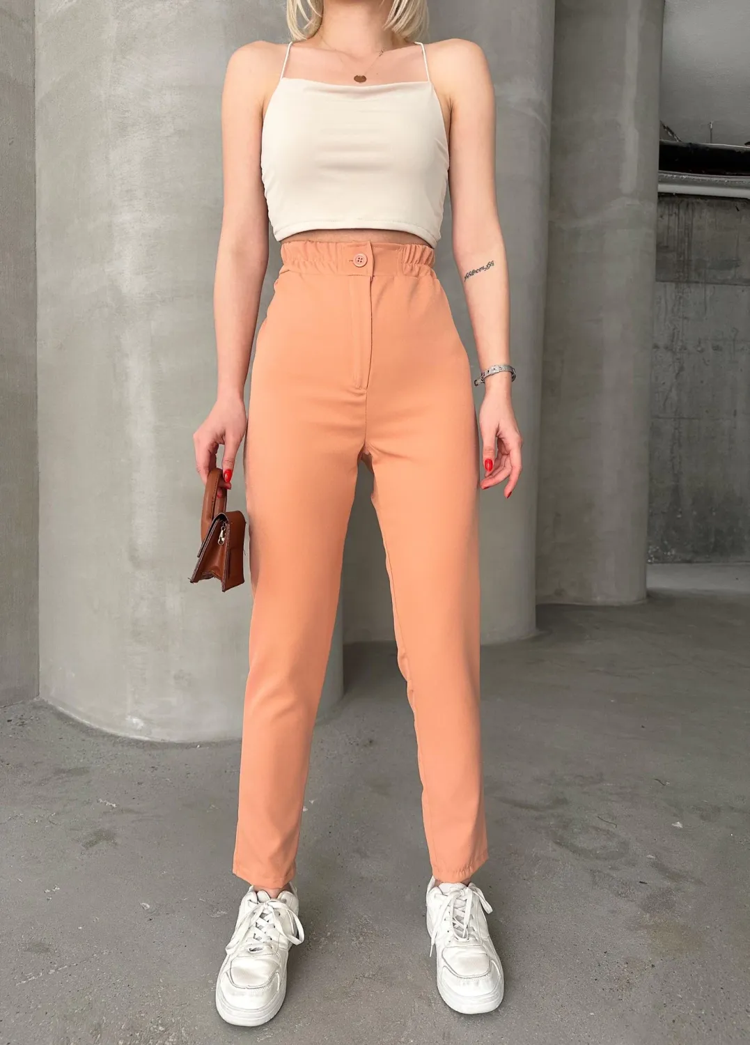 Beli lastikli karamel pantolon — görsel 5 · WIRRRAZ8WS