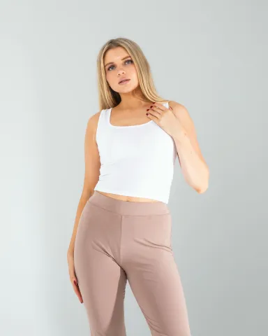 Beyaz Kare Yaka Basic Bluz — görsel 2