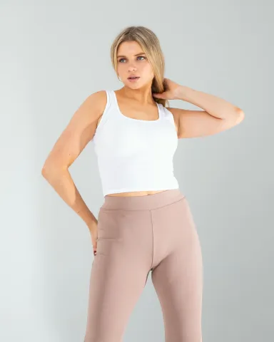 Beyaz Kare Yaka Basic Bluz — görsel 1
