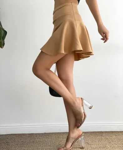 Kemerden büzgülü etek camel — görsel 2