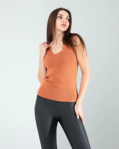 Kahve Merdiven Yaka Kalın Askı Crop Bluz — görsel 2