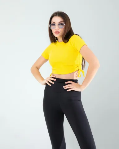 Sarı Yandan Büzgülü Crop — görsel 1