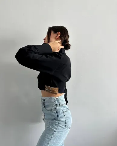 Yanı kemer detaylı crop gömlek siyah s4009 — görsel 3